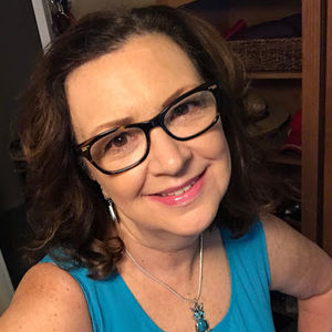 Meet your Posher, Deborah